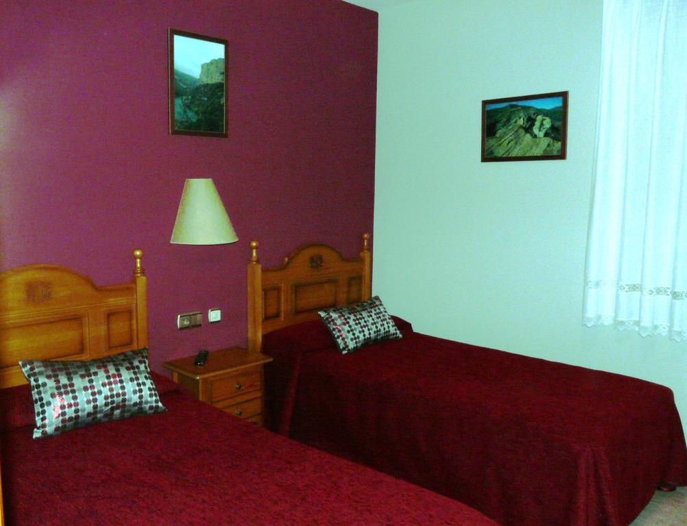 Hostal Rural Casa Castro Alberuela de la Liena Kültér fotó